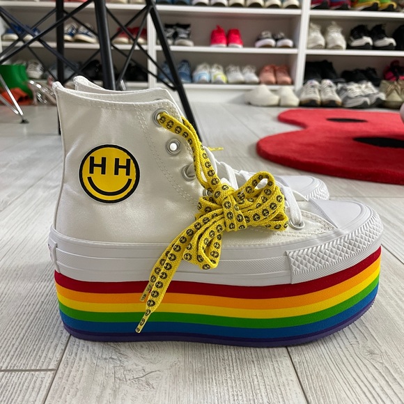 Miley Cyrus X Converse Pride Chuck Taylor All Star Platform High - Picture 2 of 9